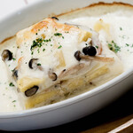 ラザニ屋 - ゴルゴンゾーラチーズと鴨ときのことさつま芋のラザニア
