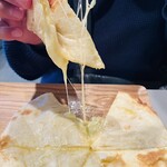 ガネーシャ - チーズナン！溢れ出すチーズ