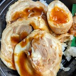 ほっかほっか亭 - 煮卵は見事な半熟
