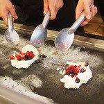 コールド・ストーン・クリーマリー - 歌いながら練～り練り♪