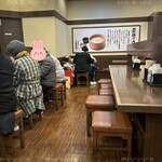 丸亀製麺 - 店内