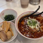 蒙古タンメン中本 - 勝浦風トンタン麺とトッピング