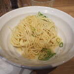 麺庵 利休 - ホタテの和え玉の麺