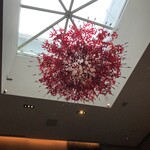 Bar S - 天井から何かがぶら下がっています。