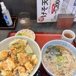 名物げそ天丼と自家製うどん お多福 - 