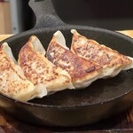 Hathor - ビッグ宇都宮餃子(４個)