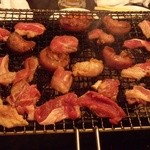 聚福楼 - 羊の背中肉（焼いてます）