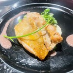 ガフーリオ - 奥丹波鶏のグリル　ソースはベリー系で甘い
