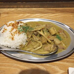 NIBOSHI MANIA - ポークグリーンカレー500円