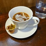 キッチン ブルー グローブ - ホワイトコーヒーへ