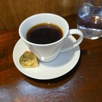 キッチン ブルー グローブ - ホットコーヒーのアップ