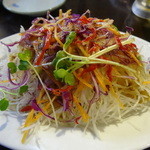 明洞館 - サービスの大根のサラダ