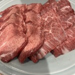 炭火焼肉ホルモンさわいし - 