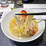 Japanese Soba Noodles 蔦 - ドライいちごは、ただイチゴを乾燥させただけでは有りません