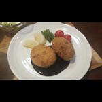 キッチン ブルー グローブ - 昨年２月の里芋と牛挽肉のコロッケ　イカ墨仕立て特製ソース
