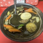 龍昇園 - 黒カレーラーメン