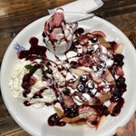 ALOHA CAFE Pineapple 三田店 - お皿の大きさが伝わりませんが、全景です。