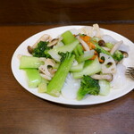 美齢 - イカと季節野菜の炒め