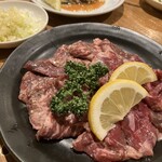 炭火焼ホルモン酒場 元気家 - 