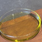 Restaurant OGATA - パンのオリーブオイル