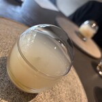 Restaurant OGATA - AMUSE-BOUCHE 千葉県産　カリフラワーのムースリーヌ オマール海老のコンソメジュレ