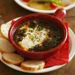 Braised beef tendon topped with soft-boiled egg