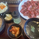 炭火焼肉 花炎亭 - 