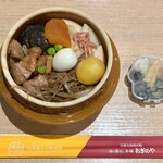 峠の釜めし本舗 おぎのや - 峠の釜めし（¥1,400）（税込）