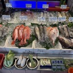 紅翻天生猛海鮮 - 