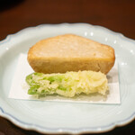 酒亭 田中 - 京都府産 丹波の海老芋 唐揚げ 山形県産 たらの芽の天麩羅