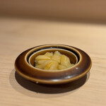 海味 - スルメイカの塩辛　紫雲丹で味付け