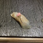 289728851 - 