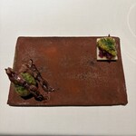 289731406 - 