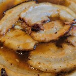 超多加水純手打ち麺 仁しむら - チャーシューすごい