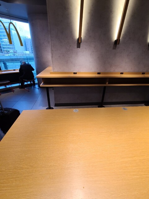 McDonald's Shin Osaka Hankyu Biru Ten photo 4