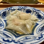 鳥匠いし井ひな - 鶏と筍のワンタン