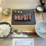 牛たん けやき 麻布十番店 - 