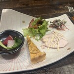 鉄板ビストロ ラフ+たす - 