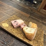 鉄板ビストロ ラフ+たす - 