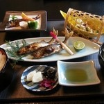 ゆたか屋 - 鮎定食1800円