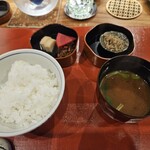 料理屋 しん谷 - ごはんと赤出汁