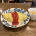 ルイージ - オムライス750円スープ付き