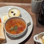 TEA ROOM Yuki Usagi - 