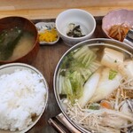 おおえままのごはんや - あったかお鍋（タラ）（1000円）