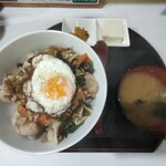 久利多食堂 - 久利多丼