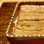 八重洲鰻はし本 - 鰻重「ろ」