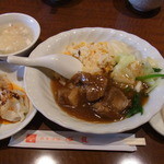 心龍 - ランチ25豚角煮焼飯丼780円2014年6月26日心龍