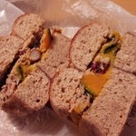 マルイチベーグル - カボチャ豆のサラダ＆ツナサラダサンド