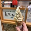 ミルク&パフェ よつ葉ホワイトコージ 新千歳空港店