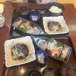 魚太郎 市場食堂 - 